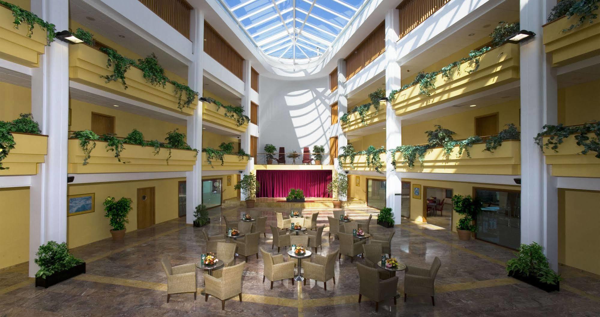 Playas De Liencres - Hotel & Apartamentos Боо-де-Пьелагос Интерьер фото
